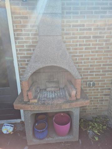 Bbq stenen barbecue  beschikbaar voor biedingen