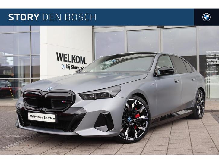 BMW i5 M60 xDrive / Panoramadak / Trekhaak / Adaptief onders, Auto's, BMW, Bedrijf, Te koop, i5, 4x4, Airconditioning, Alarm, Bochtverlichting