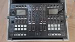 Traktor s8 dj controller- zgan incl flightcase en decksaver, Ophalen, Audio