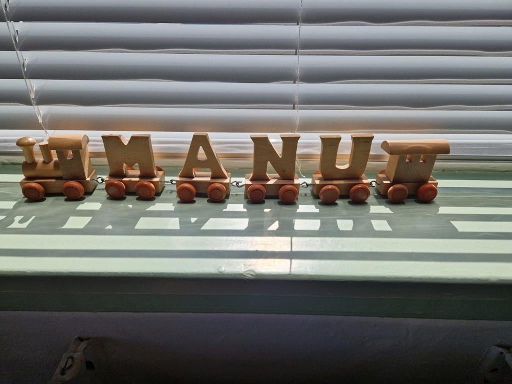 Houten Naam Trein Manu - 6 Wagonnetjes, Ophalen