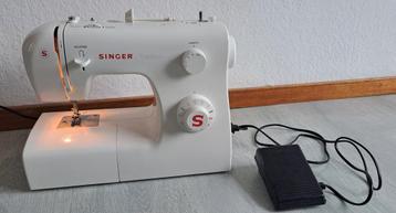 SINGER Tradition 2250 In Nieuwstaat beschikbaar voor biedingen