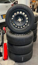 Peugeot 2008 winterbanden en velgen 195/60/16 Goodyear, Auto-onderdelen, Banden en Velgen, Ophalen, Gebruikt, 16 inch, Banden en Velgen