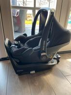Maxicosi pebble pro met familyFix one i-size, Kinderen en Baby's, Autostoeltjes, Ophalen, Zo goed als nieuw, Isofix, 0 t/m 13 kg