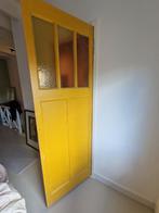 Oude paneeldeur met geel glas, Doe-het-zelf en Verbouw, Deuren en Horren, Glas, Schuifdeur, Minder dan 80 cm, Gebruikt