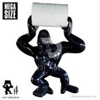 MEGA gorilla - kunstbeeld, Nieuw, Kunststof, Dierenbeeld, Verzenden