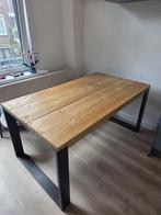 Industriele houten eettafel met zwarte stalen poten, Huis en Inrichting, Tafels | Eettafels, Ophalen, Gebruikt, 50 tot 100 cm