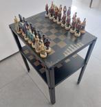 Schaaktafel in industriele stijl met handgeschilderde stukke, Hobby en Vrije tijd, Gezelschapsspellen | Bordspellen, Ophalen, Zo goed als nieuw