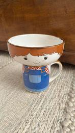 Vintage retro kinderservies kom met beker, Ophalen of Verzenden, Zo goed als nieuw, Aardewerk, Overige stijlen