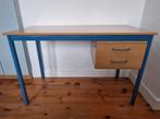 Mooi bureau uit een school, Huis en Inrichting, Bureaus, Ophalen, Gebruikt
