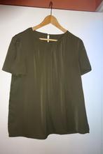 Legergroen shirtje mt L, als nieuw, Maat 42/44 (L), Ophalen of Verzenden, Zo goed als nieuw, Korte mouw