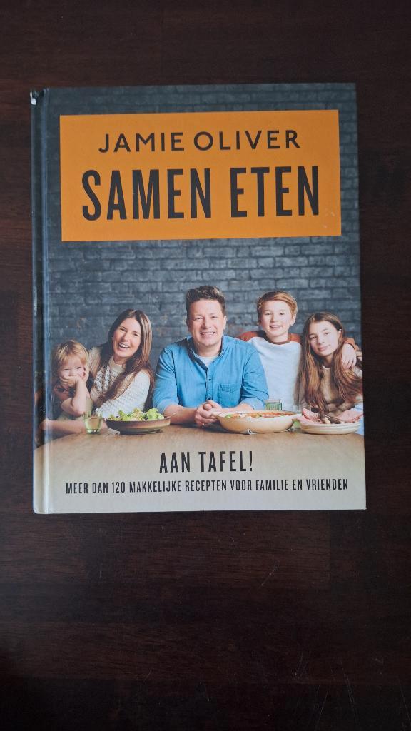 JAMIE OLIVER Samen eten 9789021585260, Boeken, Kookboeken, Gelezen, Voorgerechten en Soepen, Hoofdgerechten, Tapas, Hapjes en Dim Sum