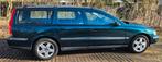 Volvo V70 2.4 140PK 2003 Groen Nieuwe APK Nieuwe Distributie, Voorwielaandrijving, 1800 kg, Zwart, Leder en Stof
