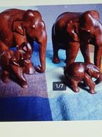 houten familie olifant plus 2 neushoorns, Verzamelen, Beelden en Beeldjes, Ophalen of Verzenden, Dier, Zo goed als nieuw