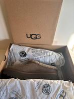 Ugg clogs maat 39 nieuw, UGG, Nieuw, Ophalen of Verzenden, Groen