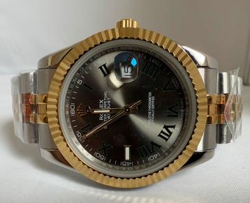 Horloge beschikbaar voor biedingen
