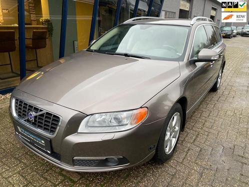 Volvo V70 2.5FT Summum Automaat 230PK LEER / PDC / TREKHAAK, Auto's, Volvo, Bedrijf, Te koop, V70, ABS, Airbags, Airconditioning