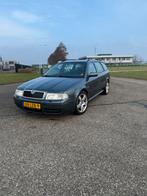 Skoda Octavia 1.8 Turbo 210PK Laurin & Klement uitvoering, Auto's, Skoda, Zwart, 4 cilinders, Handgeschakeld, 1781 cc