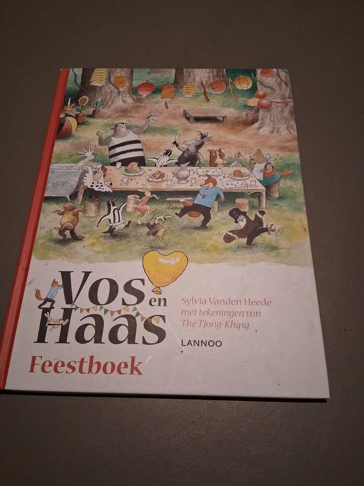 Vos en Haas Feestboek - Sylvia Vanden Heede, Boeken, Kinderboeken | Jeugd | onder 10 jaar, Gelezen, Sprookjes, Ophalen of Verzenden