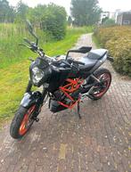 Ktm duke 390 met Arrow uitlaat en wat carbon onderdelen., Motoren, Particulier, Naked bike