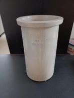 Keulse stenen pot met DRGM 61, Ophalen