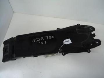 GSXR750 2006 - 2007 Suzuki Batterijbak D1-11198 beschikbaar voor biedingen