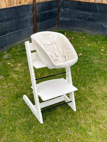 Stokke Tripp Trapp met Newborn Set (origineel babyzitje) beschikbaar voor biedingen