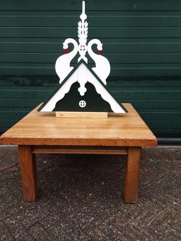 Uilenbordje.  beschikbaar voor biedingen