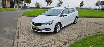 Opel Astra 1.2 Turbo 110pk | Trekhaak | Cruise | Rijklaar beschikbaar voor biedingen