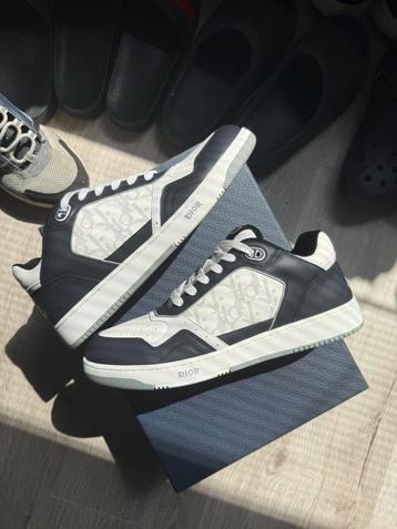 Dior b27 Nieuwste 2025 collectie beschikbaar voor biedingen