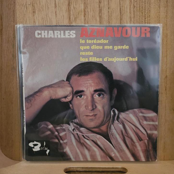 Charles Aznavour- Le toreador - €1 per stuk (min. 5 stuks), Cd's en Dvd's, Vinyl Singles, Gebruikt, Single, Pop, 7 inch, Ophalen of Verzenden