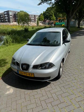 Seat Ibiza 1.4 16V 55KW 2004 Grijs beschikbaar voor biedingen