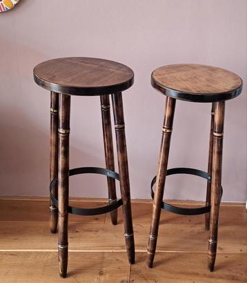 Set vintage barkrukken  beschikbaar voor biedingen