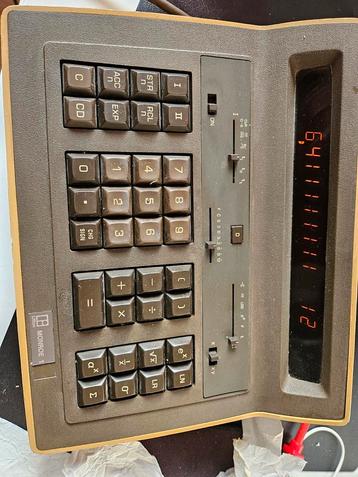 Vintage Monroe 1930 Rekenmachine beschikbaar voor biedingen