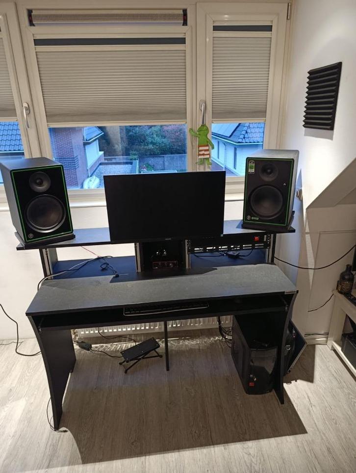 Studiodesk, Huis en Inrichting, Bureaus, Zo goed als nieuw, Bureau, Ophalen
