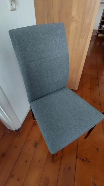 Set van 6 grijze eetkamerstoelen  beschikbaar voor biedingen