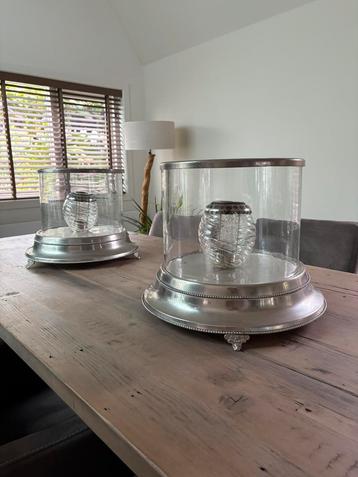 2 grote windlichten beschikbaar voor biedingen