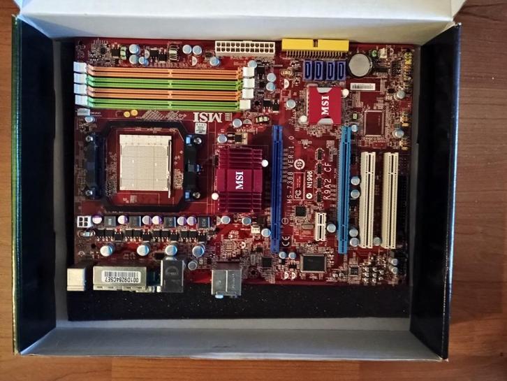 MSI K9A2 CF, Computers en Software, Moederborden, Gebruikt, AMD, DDR2, Ophalen of Verzenden