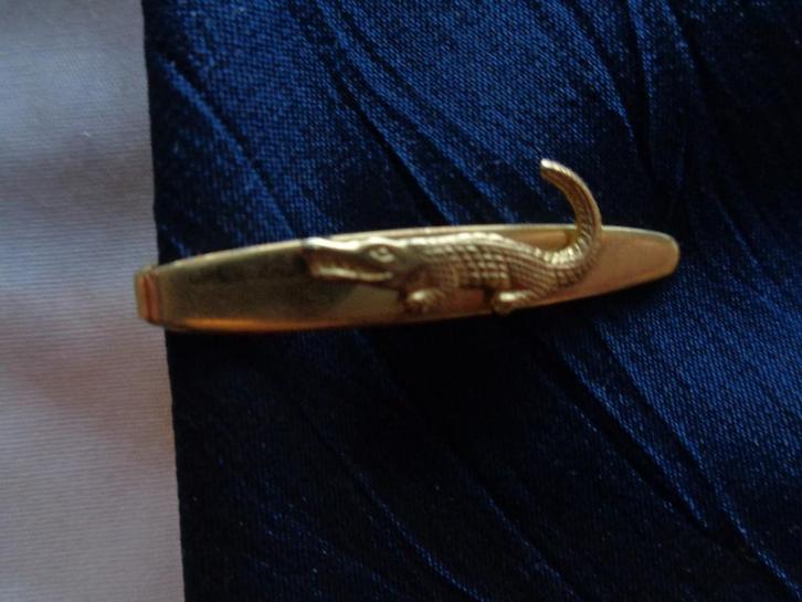 KORTE DASSPELD DASKLEM GOUDKLEURIG KROKODIL, Sieraden, Tassen en Uiterlijk, Overige Accessoires, Ophalen of Verzenden
