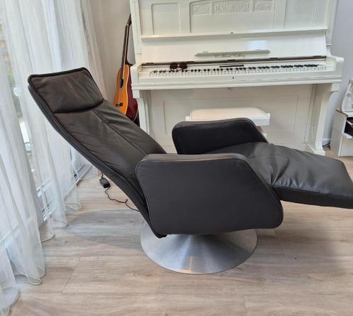 Relax Fauteuil leer draaibaar elektrisch, Huis en Inrichting, Fauteuils, Gebruikt, Leer, 50 tot 75 cm, 75 tot 100 cm, Ophalen