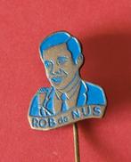Speldje Rob de nijs blauw, Verzamelen, Speldjes, Pins en Buttons, Verzenden, Gebruikt, Overige onderwerpen