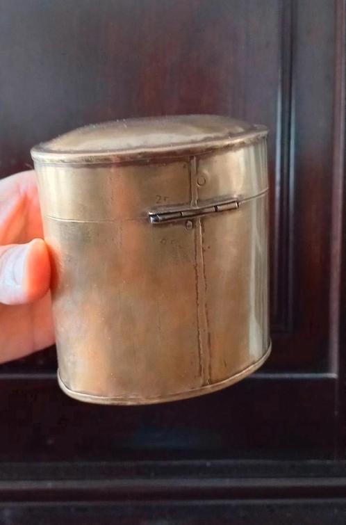 Antiek duitse messing Doorboorde Ormolu Box- Snuifdoos, Antiek en Kunst, Antiek | Koper en Brons, Koper, Ophalen of Verzenden