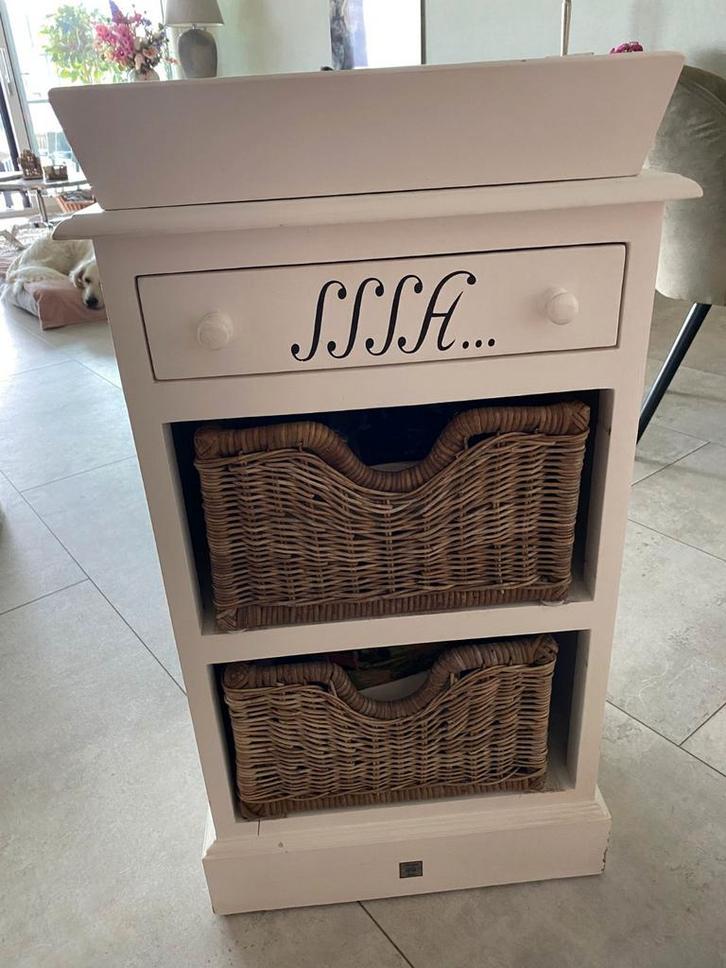 Riviera Maison SSSH…. Nachtkastjes, Huis en Inrichting, Slaapkamer | Nachtkastjes, Zo goed als nieuw, 70 cm of meer, Minder dan 45 cm