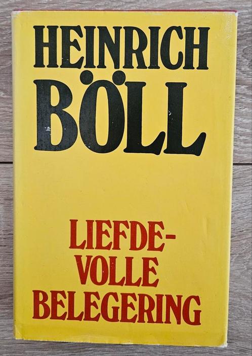 Heinrich Böll - Liefdevolle belegering, Boeken, Historische romans, Zo goed als nieuw, Ophalen of Verzenden