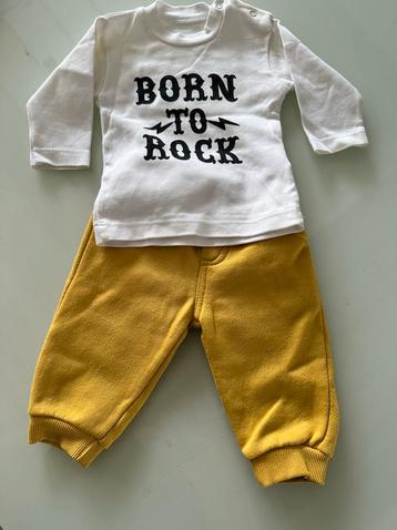 Baby kleding set maat 56 en 74 2 setjes beschikbaar voor biedingen