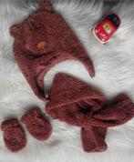 Winter setje bruin muts/sjaal/wanten 6-12 maanden, Kinderen en Baby's, Babykleding | Mutsen, Sjaals en Wanten, Setje, Maat 74