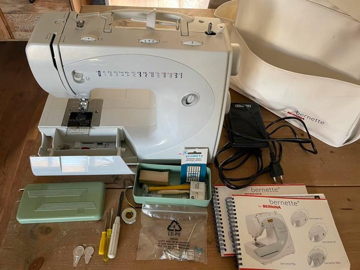 Naaimachine Bernette 65 - prima staat., Hobby en Vrije tijd, Naaimachines en Toebehoren, Zo goed als nieuw, Naaimachine, Overige merken