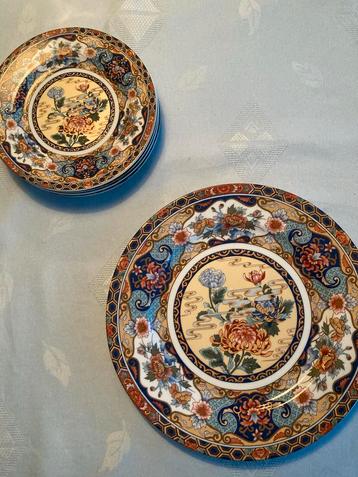 Japanse Borden met Bloemmotief - Set van 5 stuks beschikbaar voor biedingen