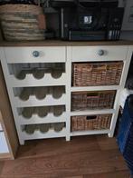 Leuke witte wijnkast. Ibiza/ landelijke  stijl, Huis en Inrichting, Kasten | Ladekasten, Ophalen, 50 tot 100 cm, Zo goed als nieuw