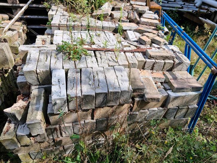 BOUWMATERIALEN, Doe-het-zelf en Verbouw, Metselstenen, Zo goed als nieuw, Bakstenen, Ophalen