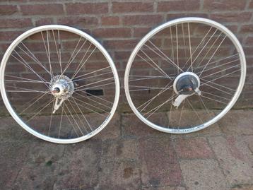 set fietswielen beschikbaar voor biedingen
